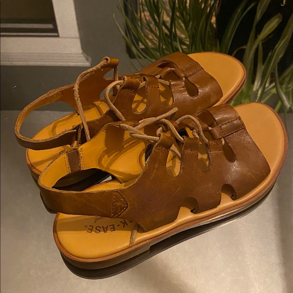 Kork-Ease Pearl Gladiator Sandal, Womens 7